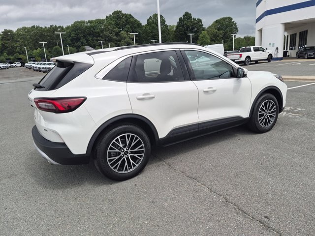 Certified 2023 Ford Escape SE FWD image 4