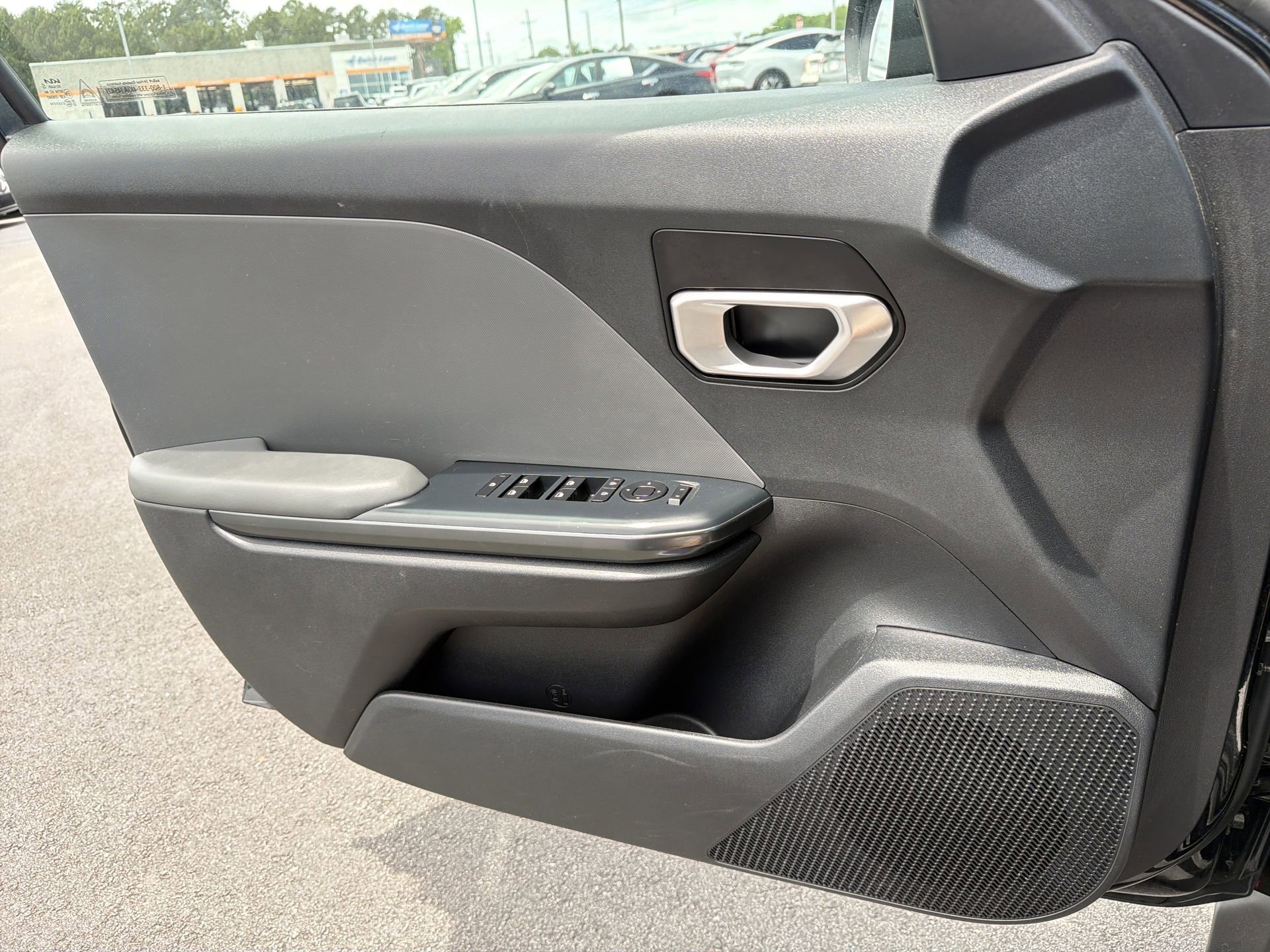 Used 2025 Kia K4 FWD image 16