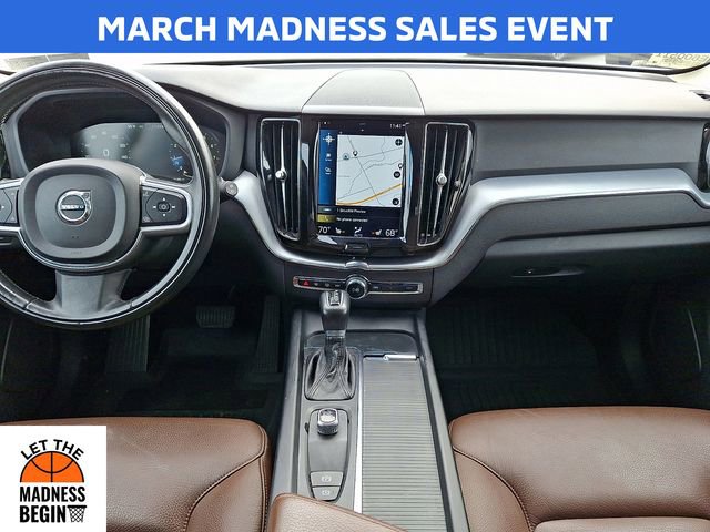 Used 2018 Volvo XC60 T6 Momentum w/ Advanced Package image 15