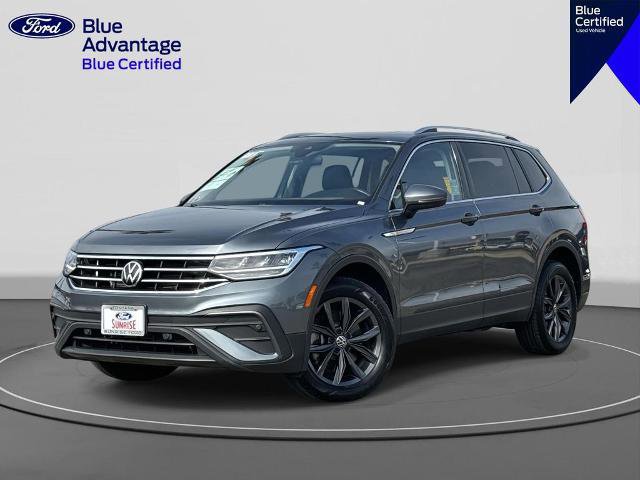 Used 2023 Volkswagen Tiguan SE w/ Panoramic Sunroof Package