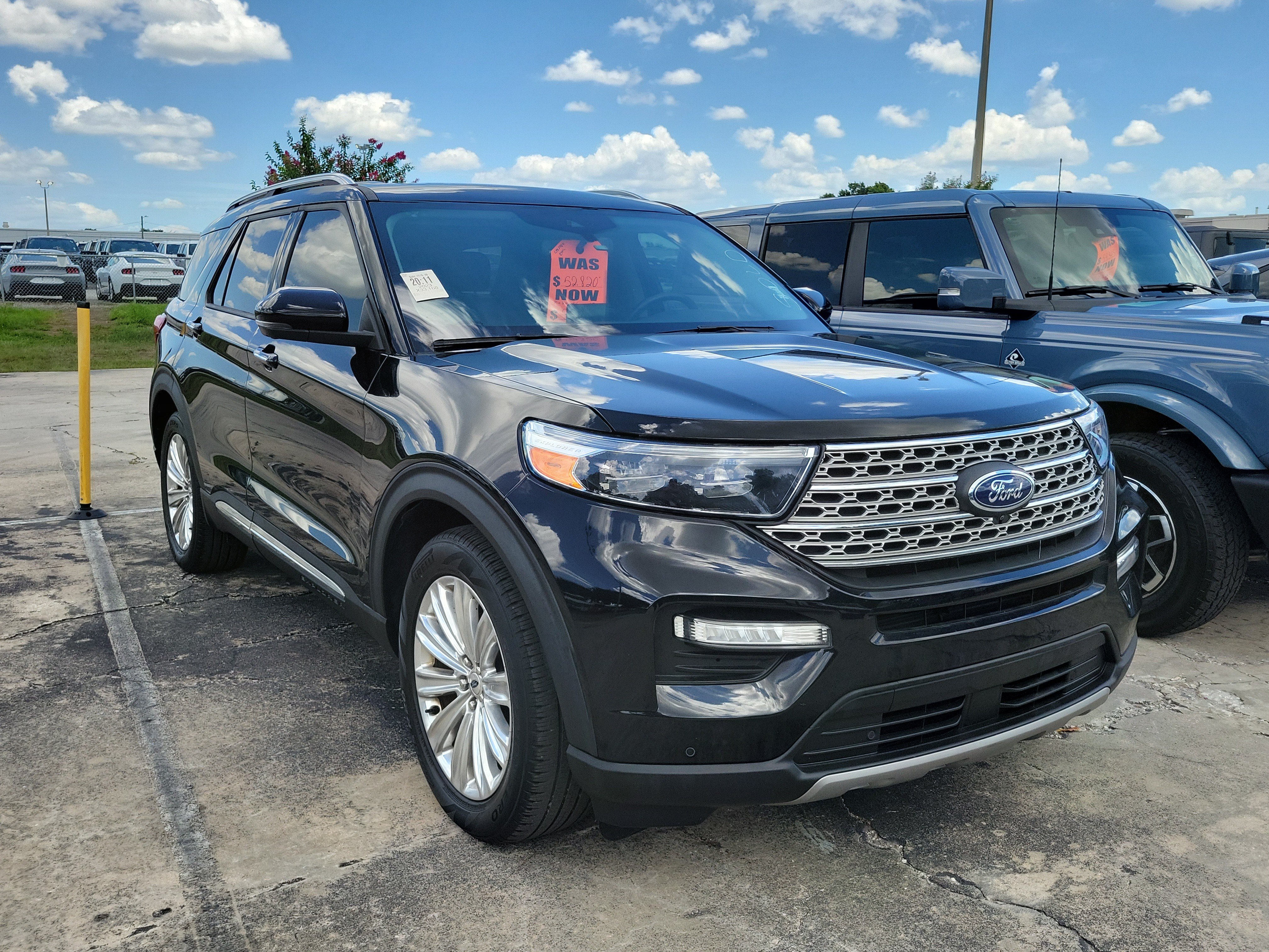 Certified 2023 Ford Explorer Limited w/ Limited Technology Package RWD image 6