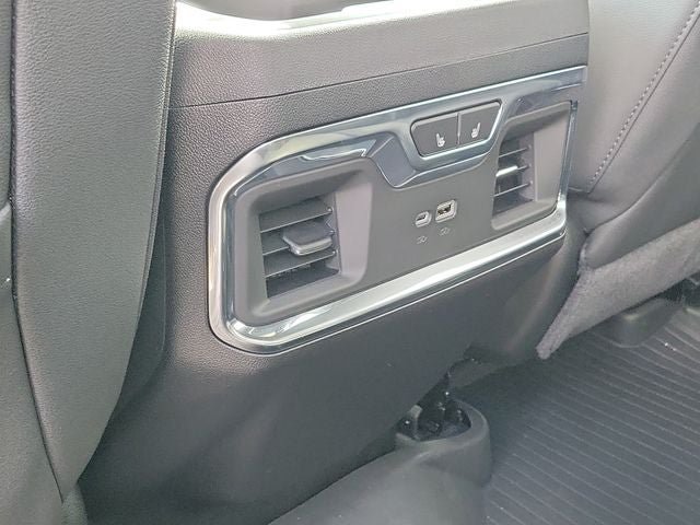 Used 2026 Chevrolet Silverado 2500 LTZ w/ LTZ Plus Package AWD/4WD image 28