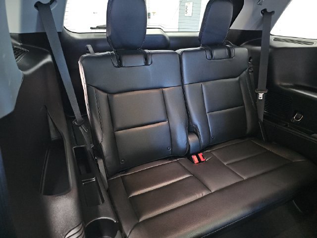 Certified 2020 Ford Explorer XLT w/ Equipment Group 202A AWD/4WD image 35