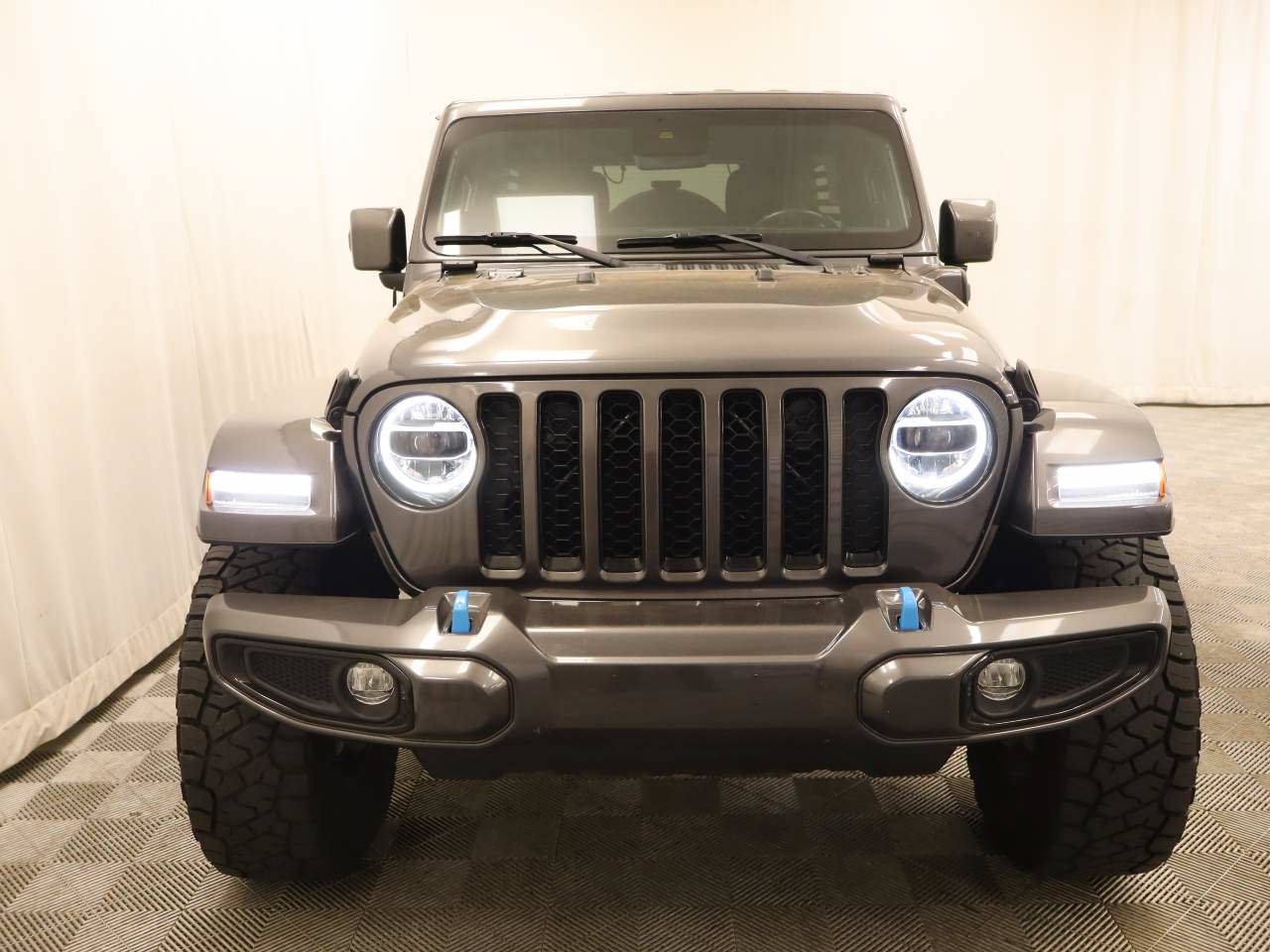 Used 2021 Jeep Wrangler Unlimited Sahara AWD/4WD image 4