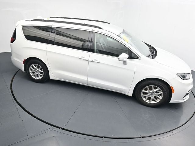 Used 2022 Chrysler Pacifica Touring-L FWD image 29