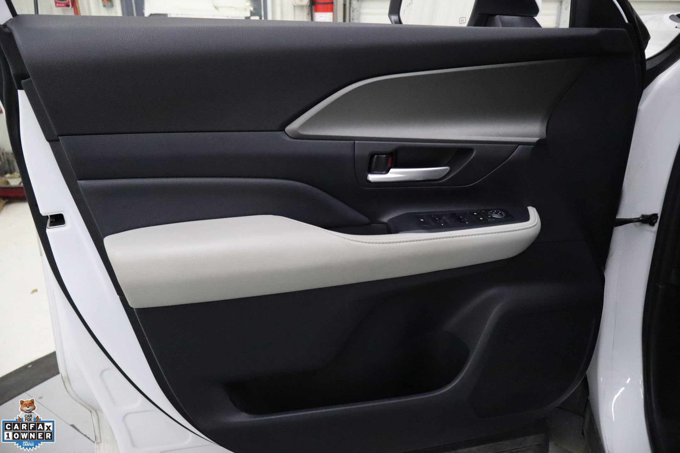 Used 2024 Toyota Grand Highlander XLE image 13