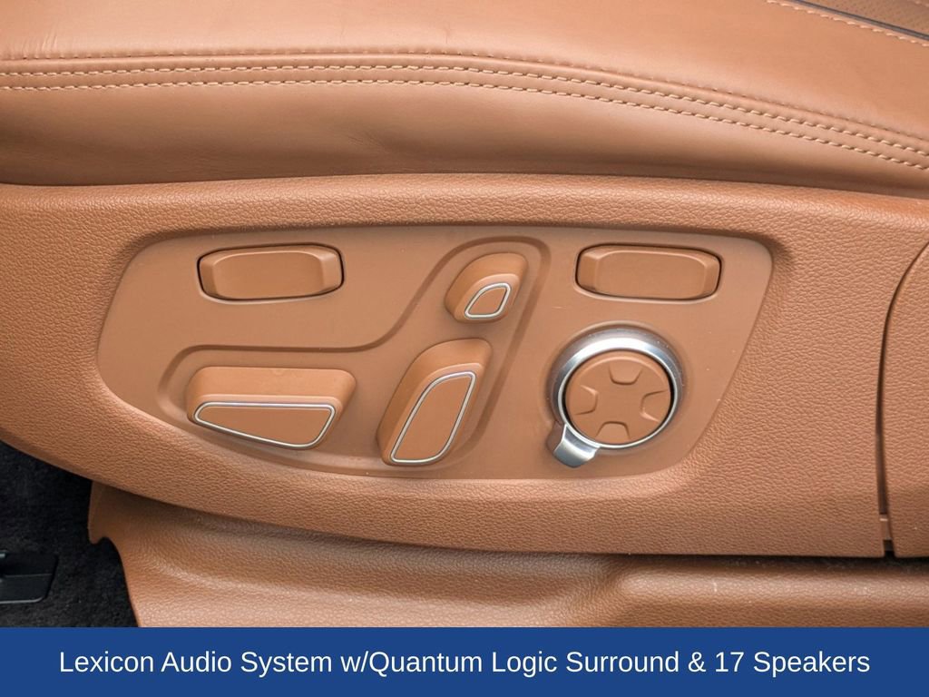 Used 2021 Genesis G90 3.3T Premium image 12