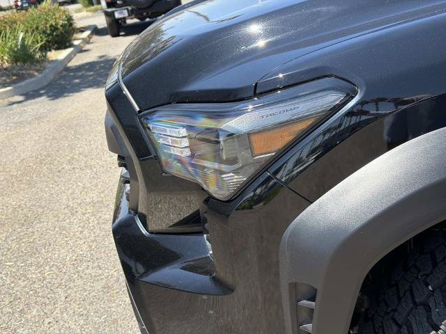 Used 2024 Toyota Tacoma TRD Off-Road AWD/4WD image 10