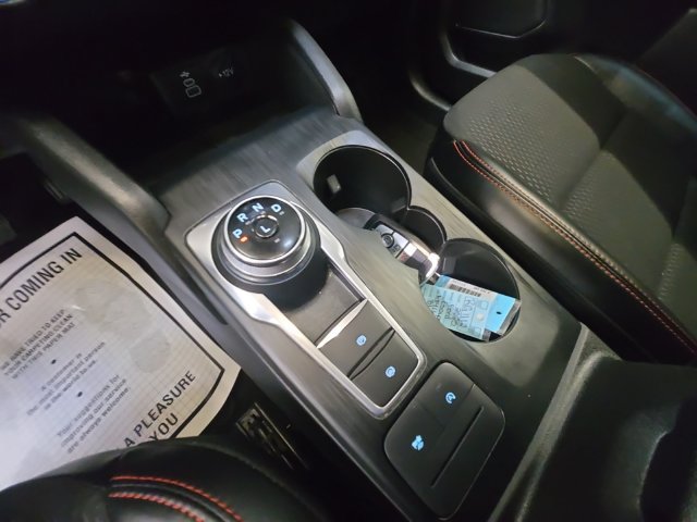 Certified 2025 Ford Escape ST-Line AWD/4WD image 18