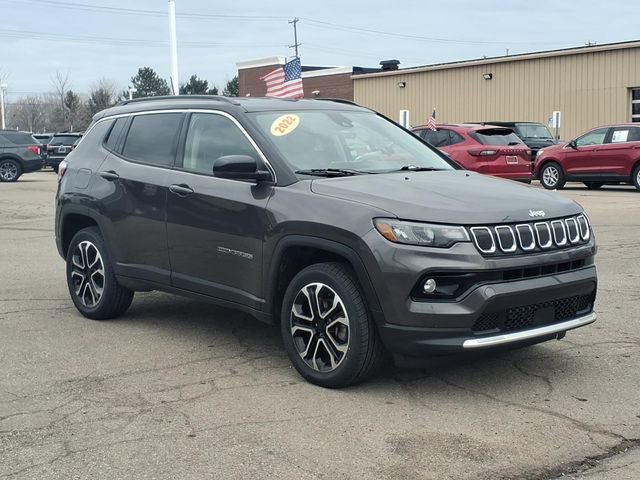 Used 2022 Jeep Compass Limited image 5