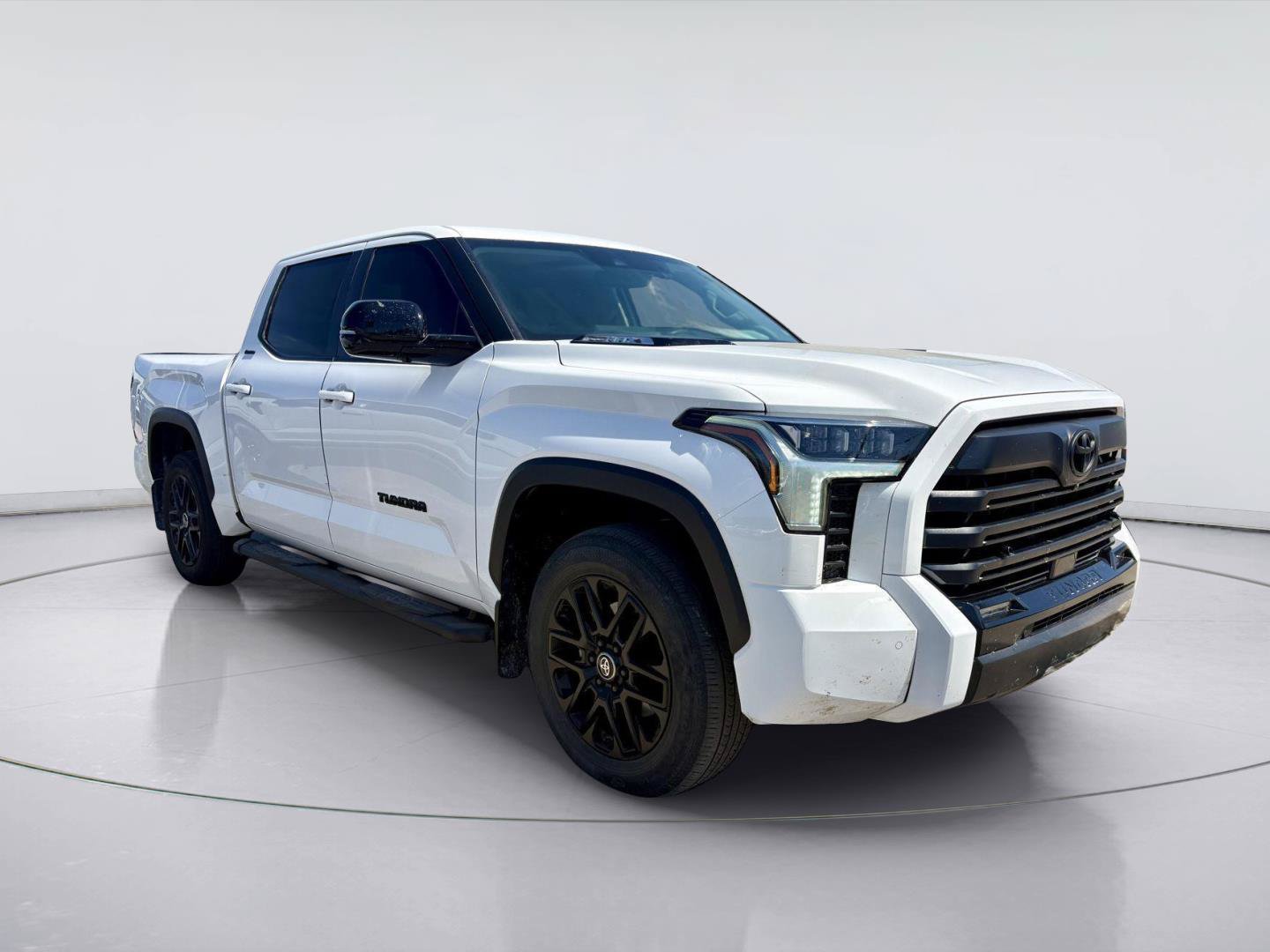 Used 2024 Toyota Tundra Limited AWD/4WD image 1