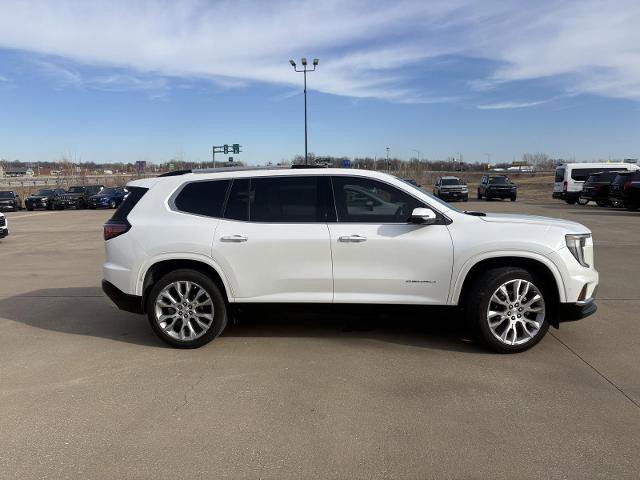 Used 2024 GMC Acadia Denali w/ Super Cruise Package image 10