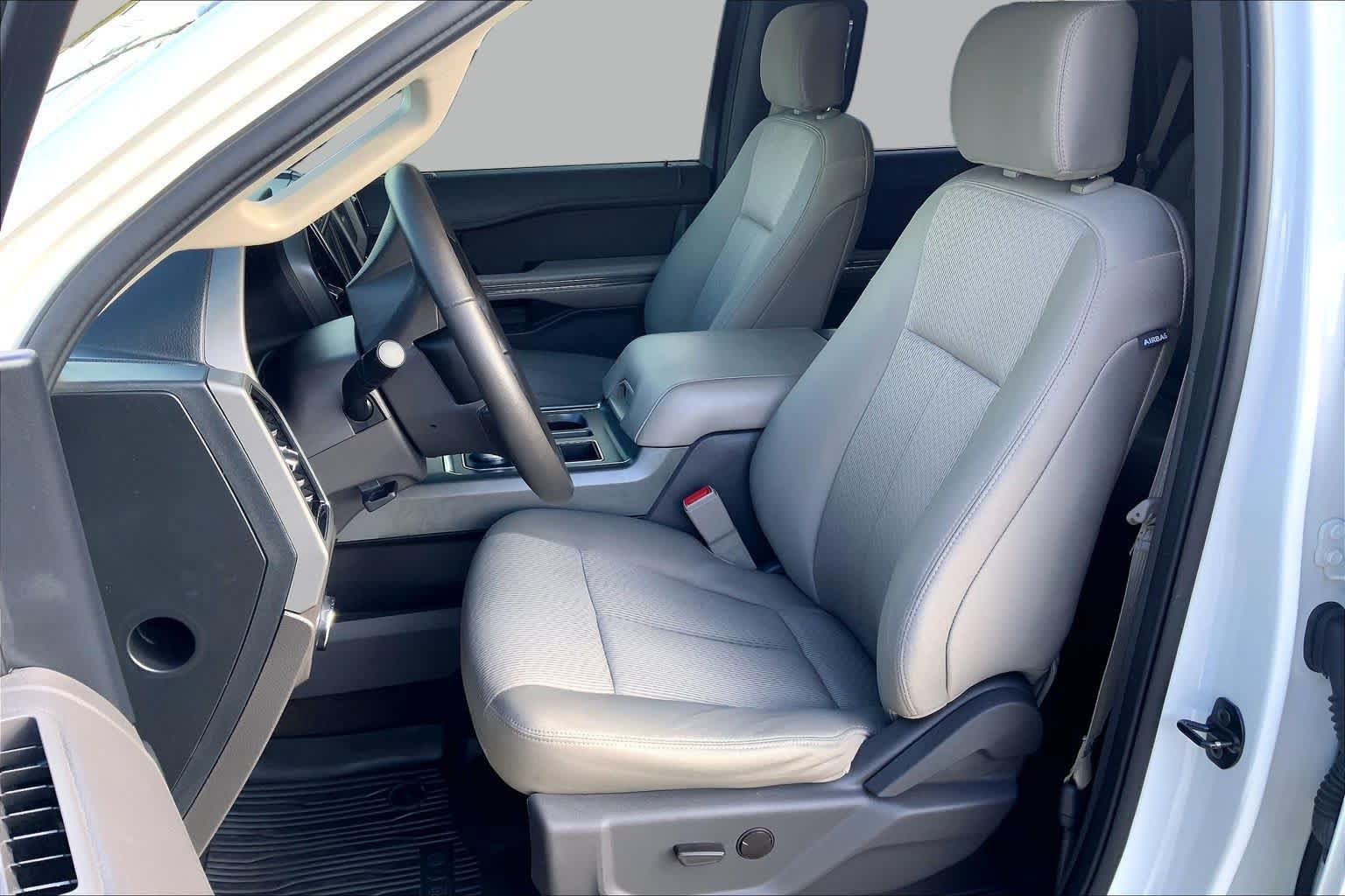 Certified 2020 Ford Expedition XLT w/ Cargo Package RWD image 8