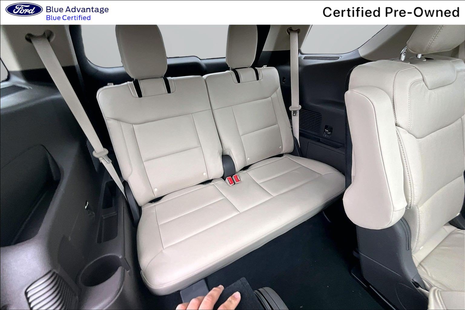 Certified 2022 Ford Explorer Platinum w/ Equipment Group 601A AWD/4WD image 19