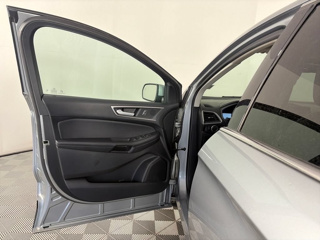Certified 2024 Ford Edge SEL AWD/4WD image 10