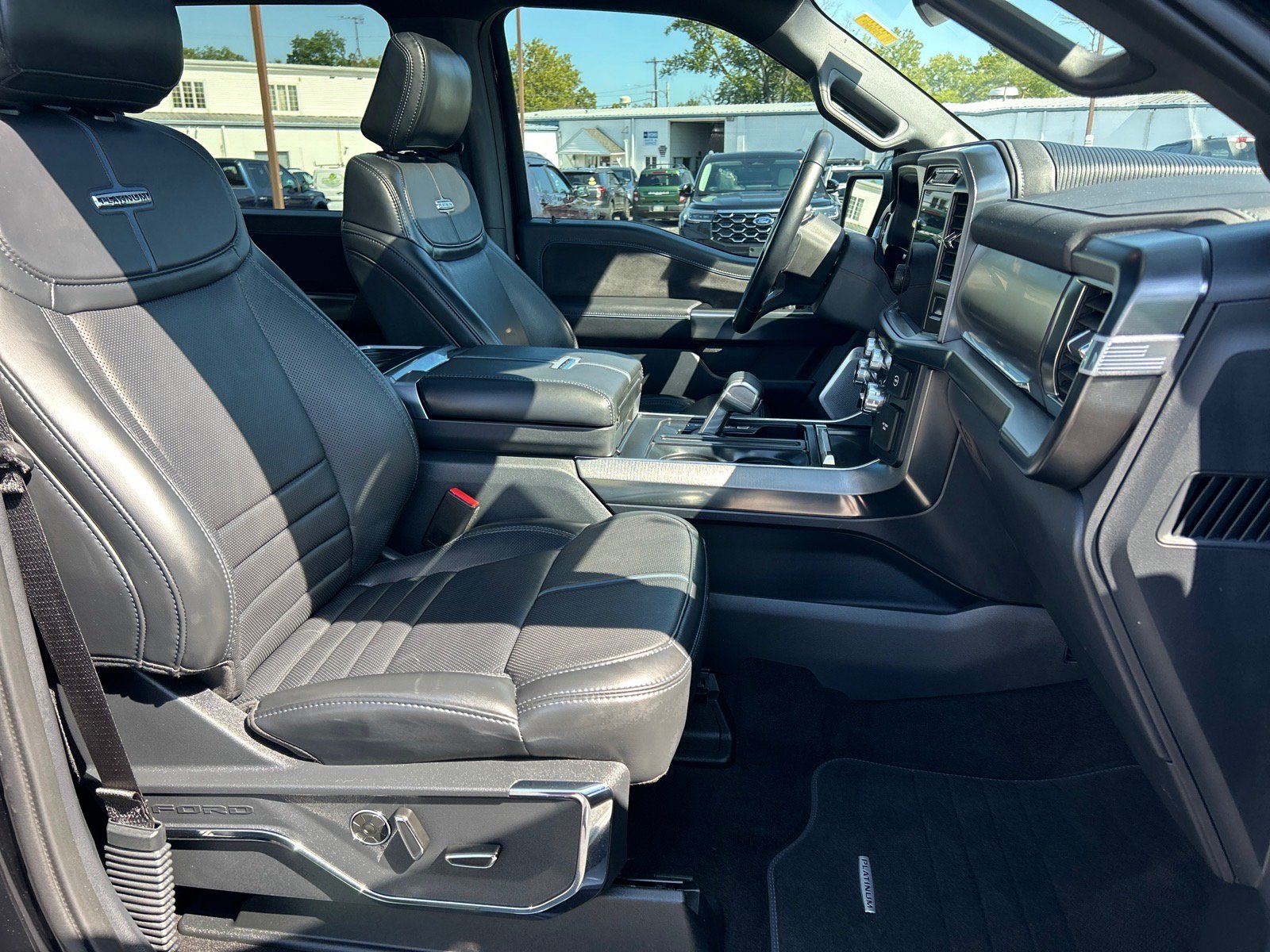Certified 2024 Ford F150 Platinum w/ Equipment Group 702A High AWD/4WD image 18
