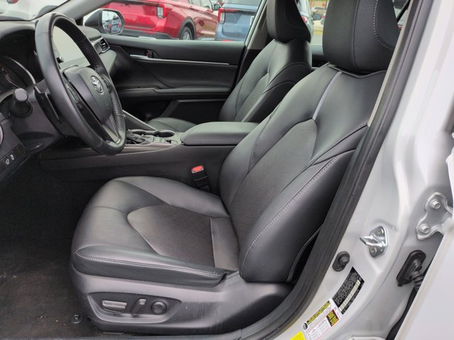 Used 2024 Toyota Camry XSE FWD image 16