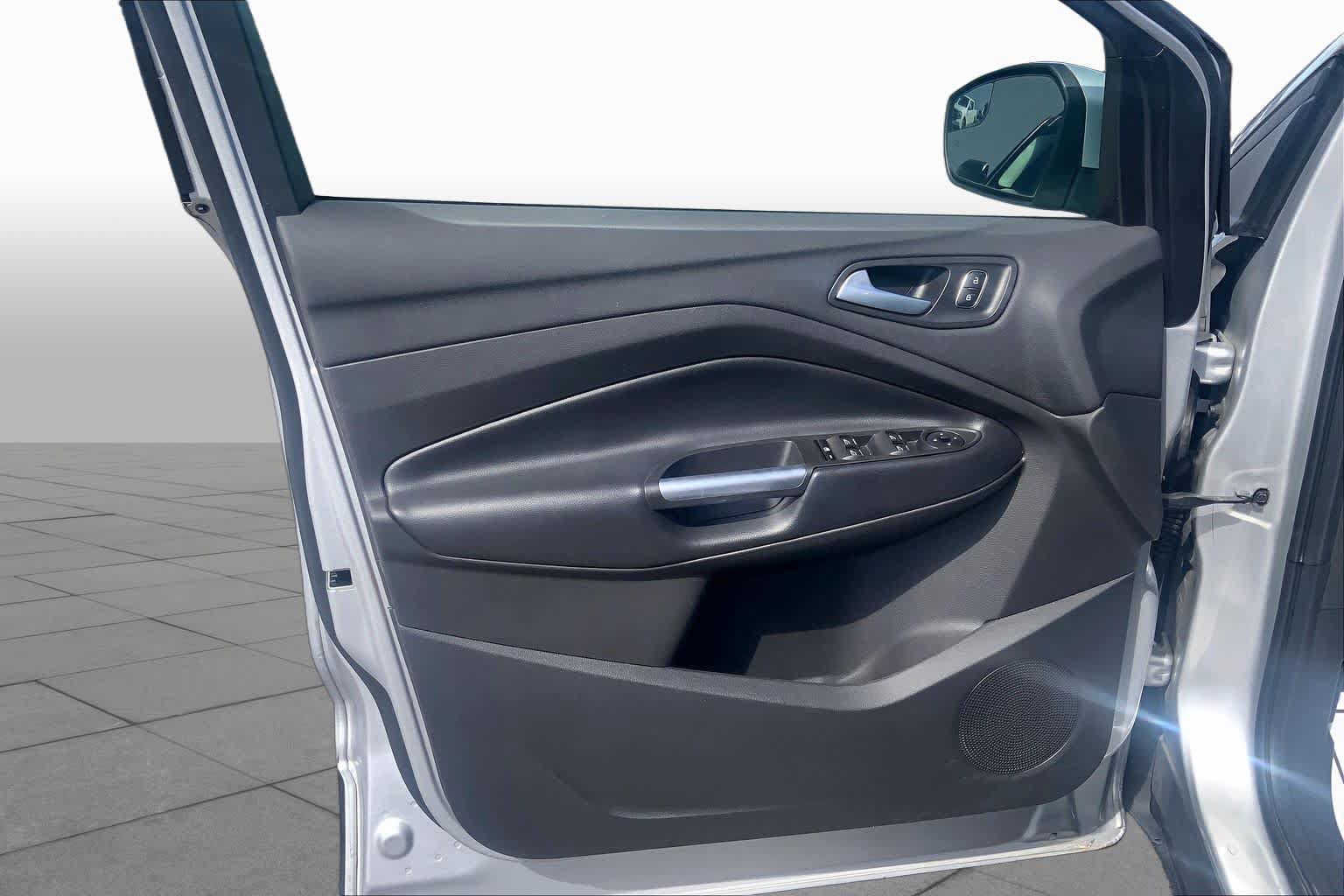 Certified 2019 Ford Escape SEL FWD image 22