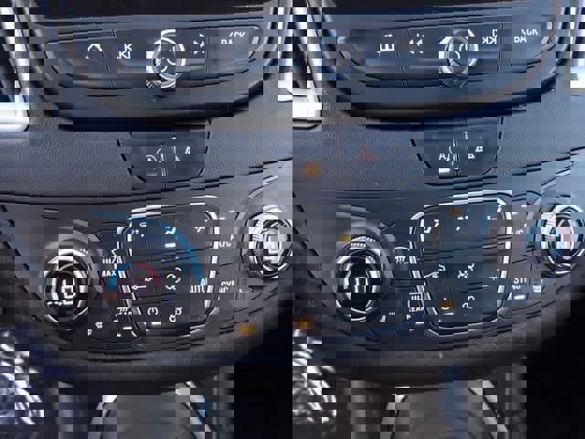 Used 2022 Chevrolet Malibu LT image 23