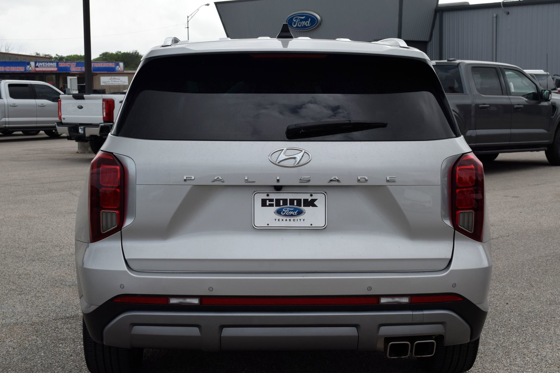 Used 2023 Hyundai Palisade Limited FWD image 5