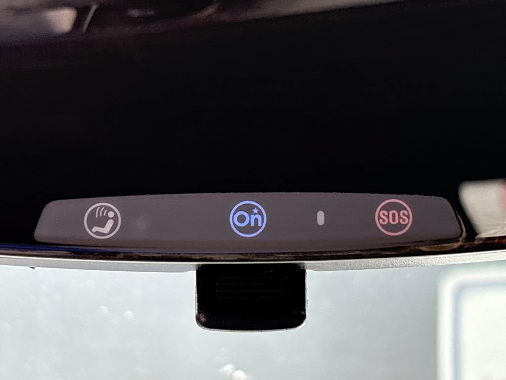 Used 2018 Chevrolet Camaro LT RWD image 25