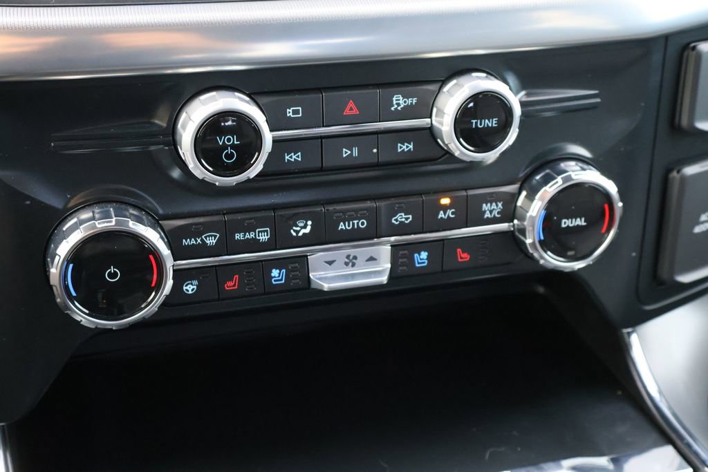 Certified 2025 Ford F150 Lariat w/ Equipment Group 501A Mid image 34