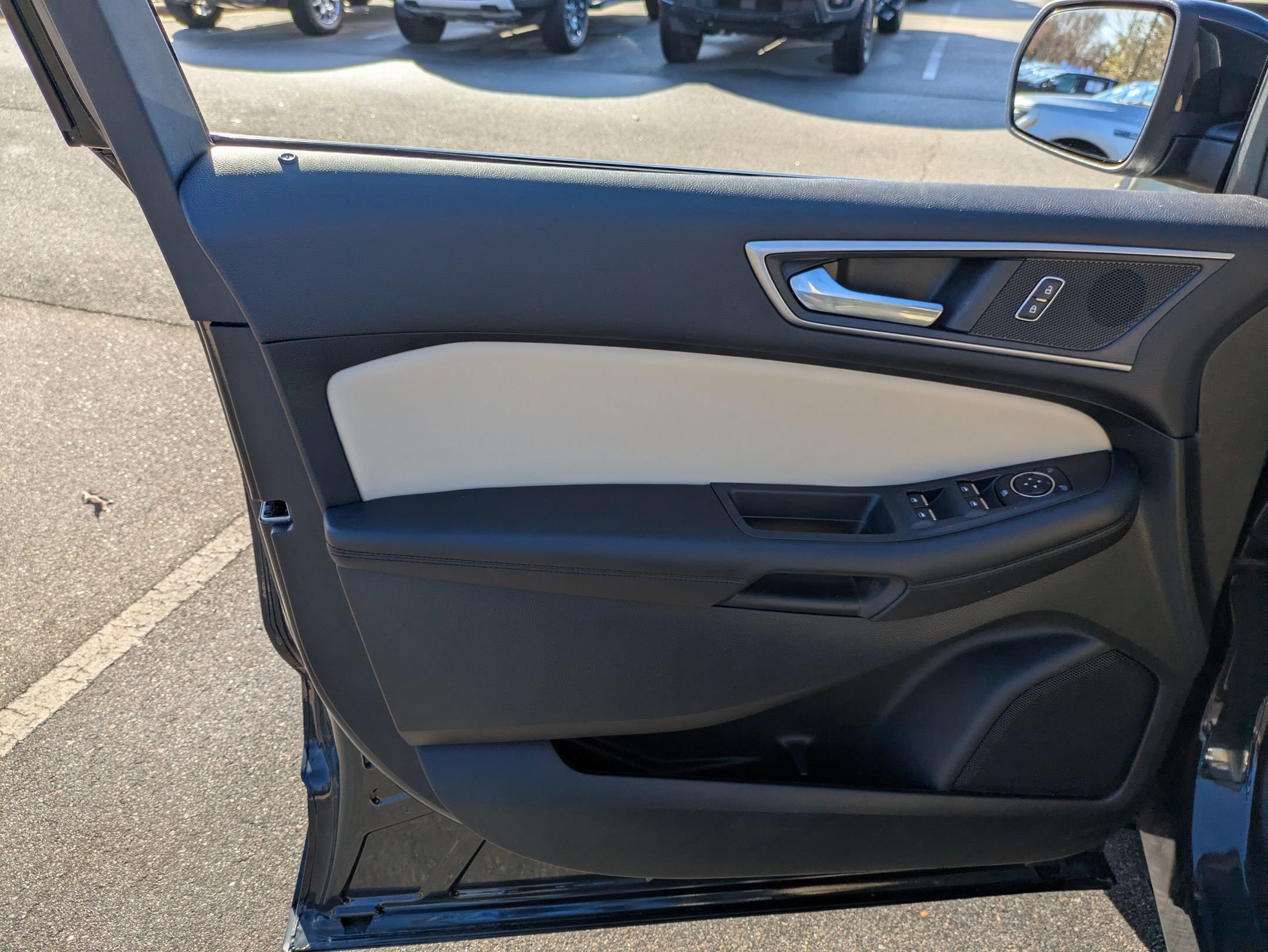 Certified 2022 Ford Edge SEL w/ Convenience Package image 15