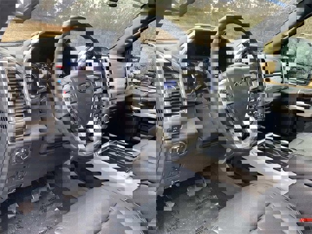 Certified 2022 Ford F350 Lariat w/ Black Appearance Package image 59