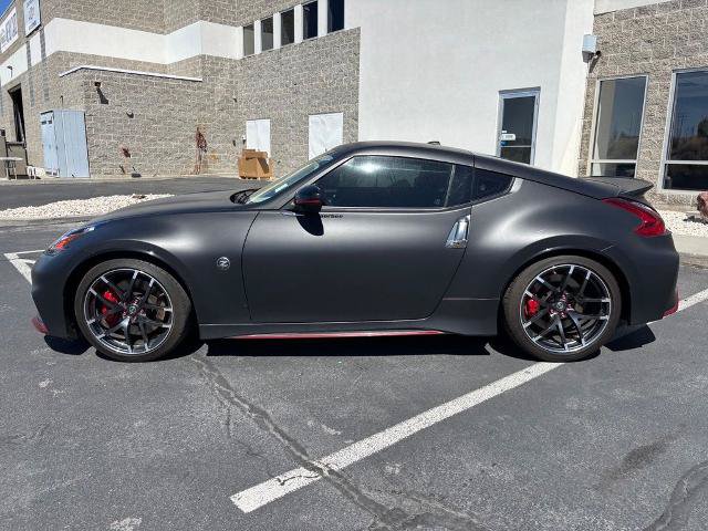 Used 2020 Nissan 370Z NISMO RWD image 2
