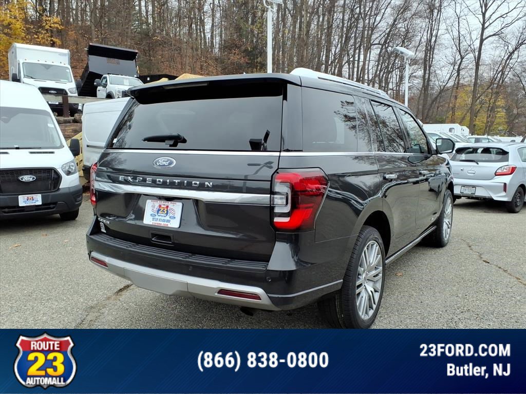 Certified 2023 Ford Expedition Platinum image 4