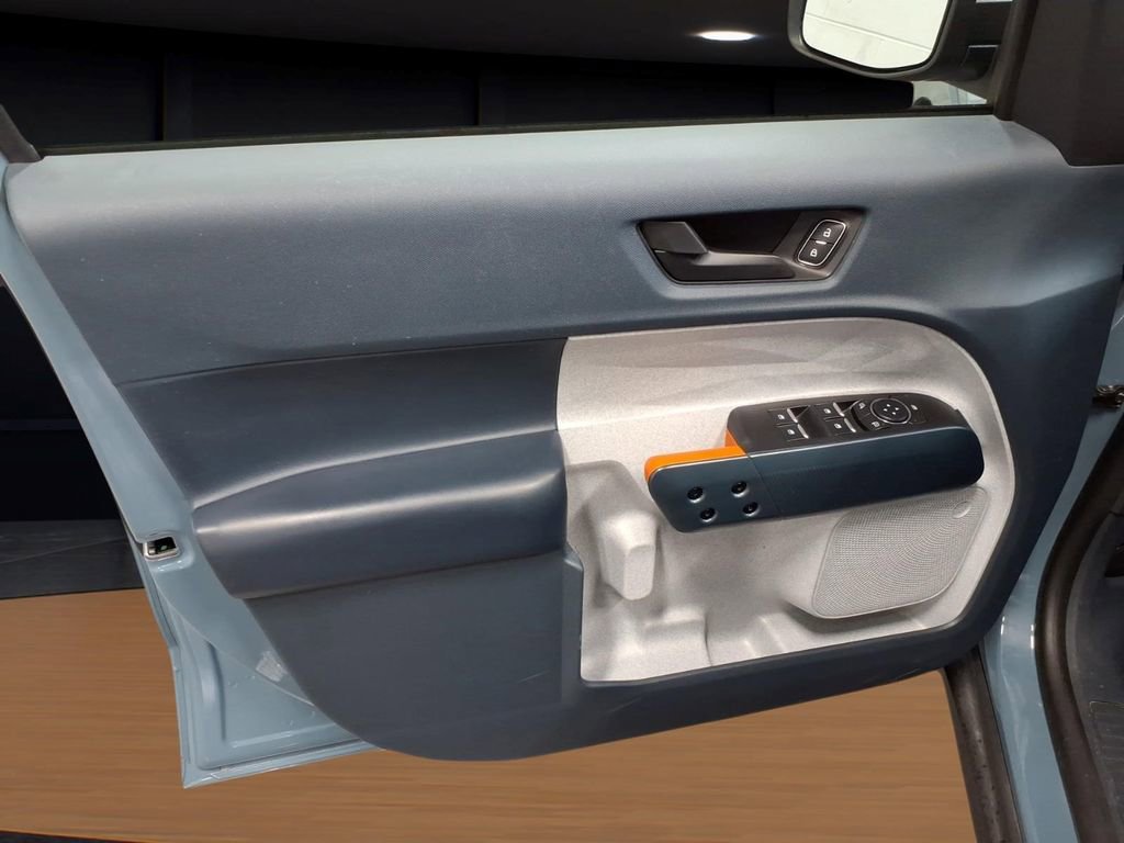 Certified 2022 Ford Maverick XLT FWD image 13