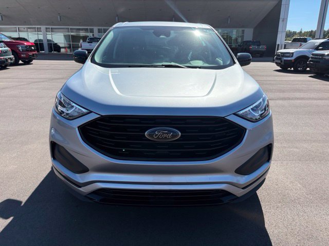 Certified 2024 Ford Edge SE w/ Black Appearance Package AWD/4WD image 10
