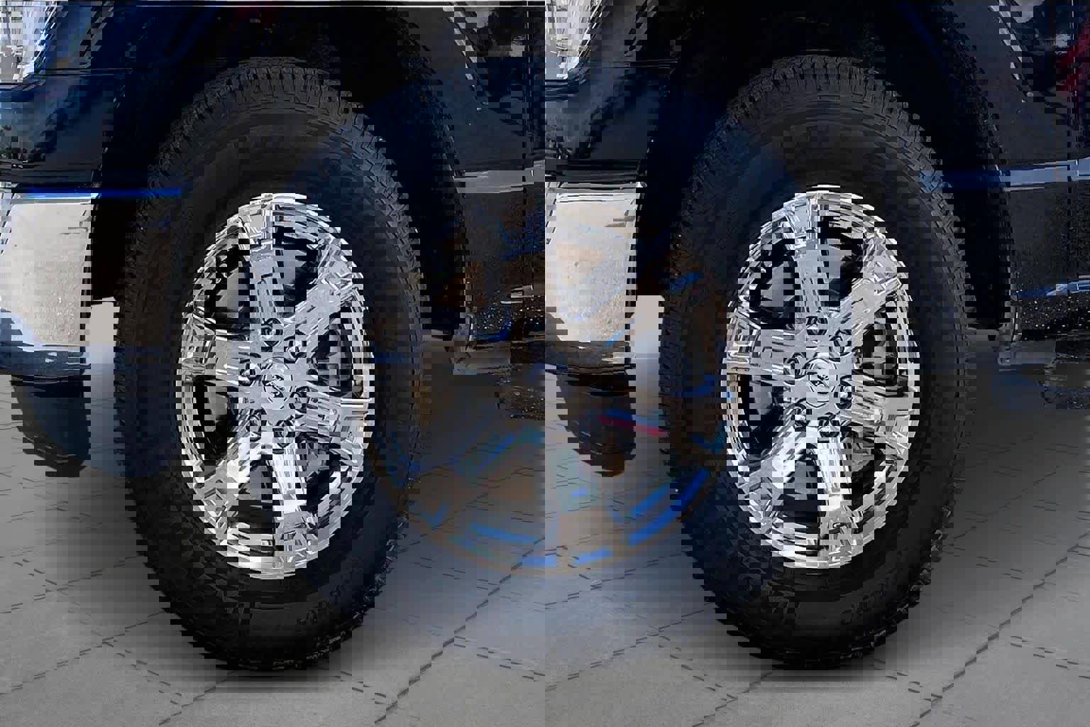 Certified 2022 Ford F150 XLT w/ Equipment Group 302A High image 13