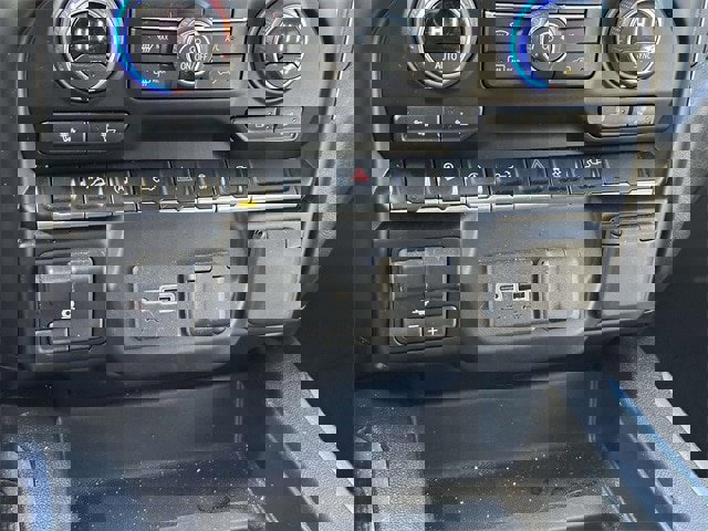 Used 2021 Chevrolet Silverado 1500 LT Trail Boss w/ Convenience Package II image 12