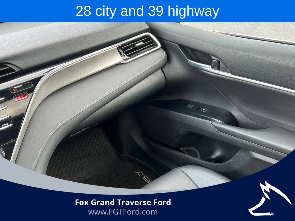 Used 2018 Toyota Camry SE w/ Moonroof Package FWD image 27