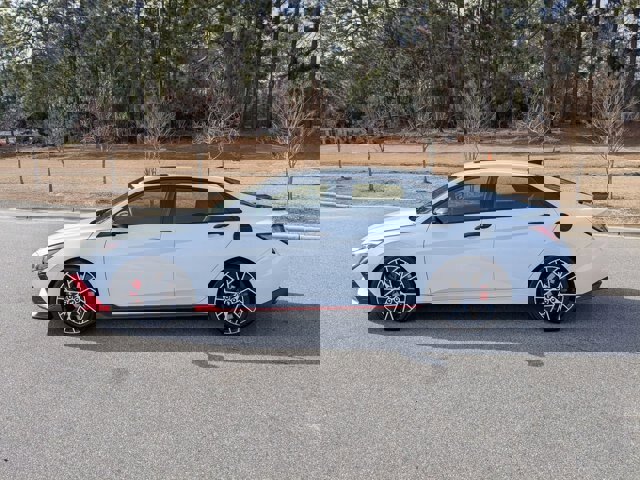 Used 2022 Hyundai Elantra N w/ Cargo Package image 2