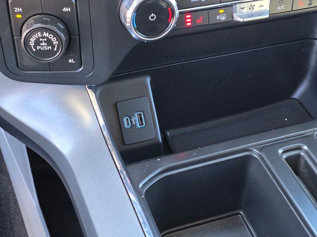 Certified 2022 Ford F150 XLT w/ Equipment Group 302A High image 31