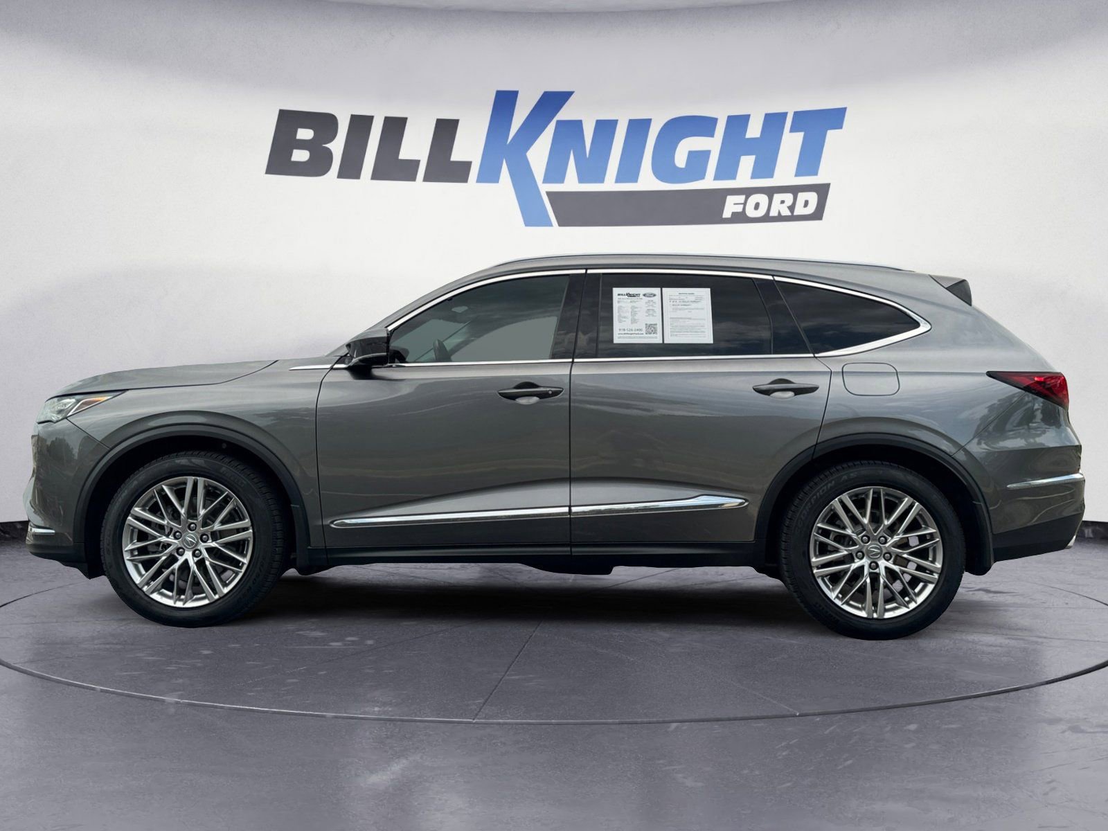 Used 2023 Acura MDX SH-AWD w/ Advance Package image 2