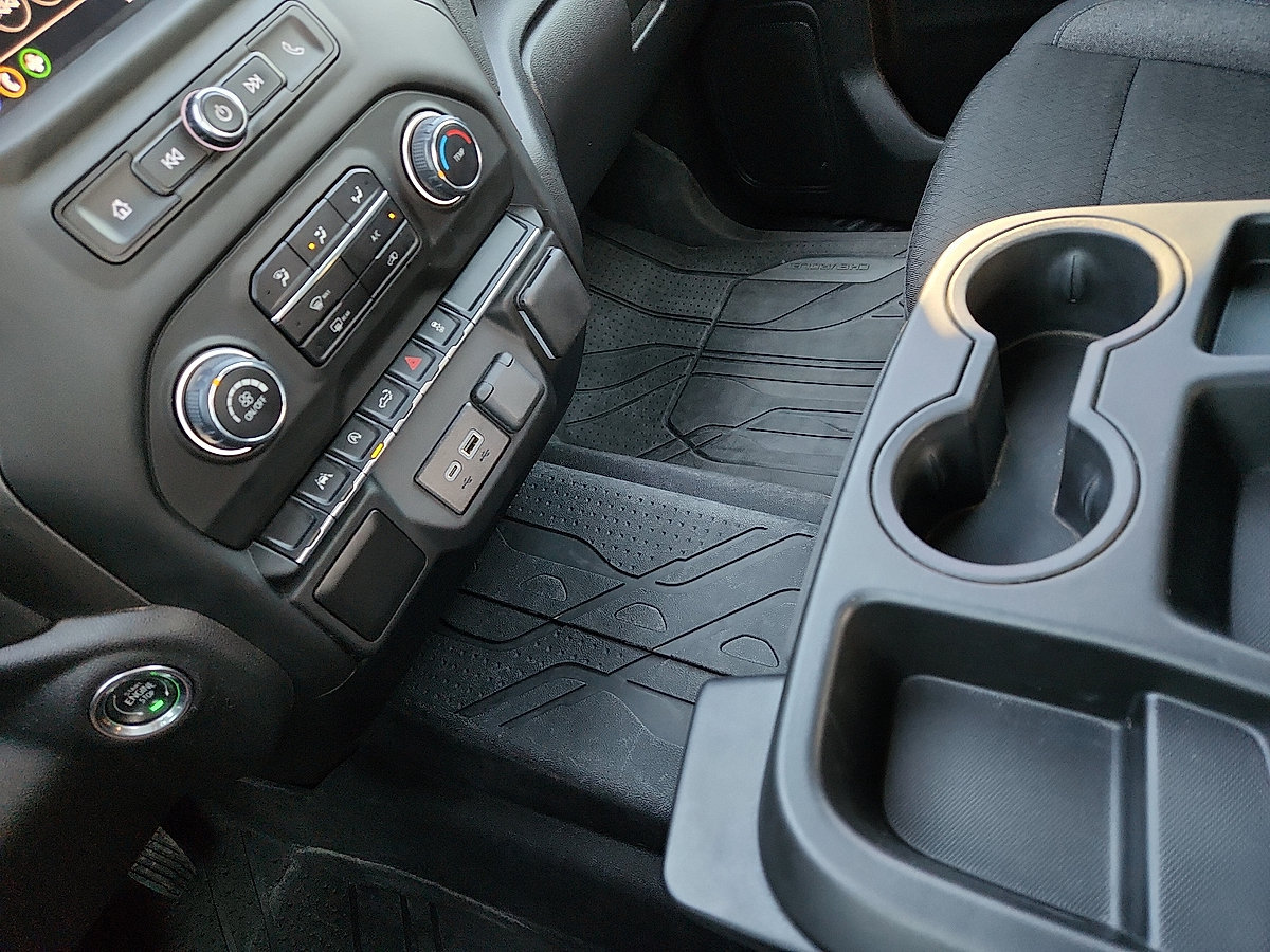 Used 2025 Chevrolet Silverado 1500 Custom w/ Turbomax Blackout Package AWD/4WD image 30