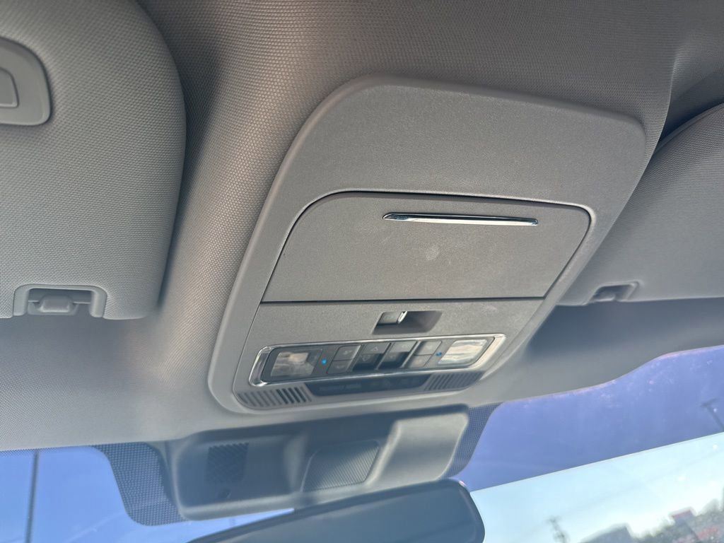 Certified 2021 Ford F150 Lariat w/ Equipment Group 502A High image 23