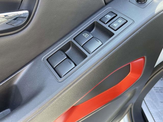 Used 2025 Nissan Frontier PRO-4X w/ Pro Convenience Package image 18