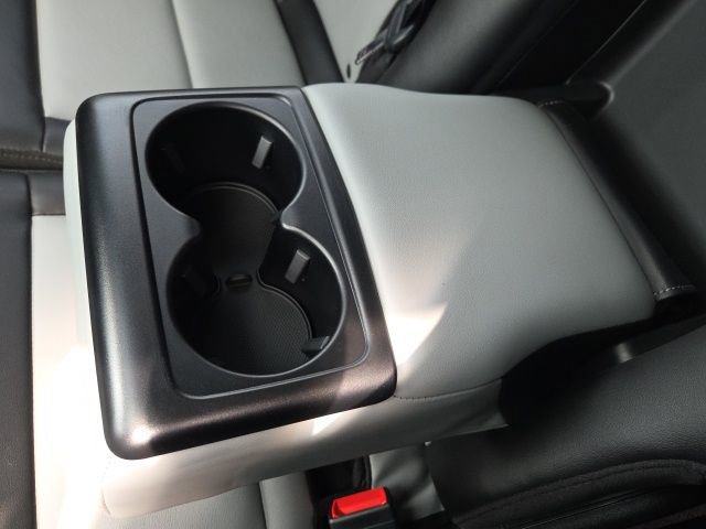 Certified 2022 Ford Explorer XLT w/ Equipment Group 202A image 23