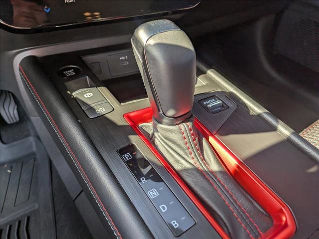 Used 2025 Nissan Kicks SR image 10