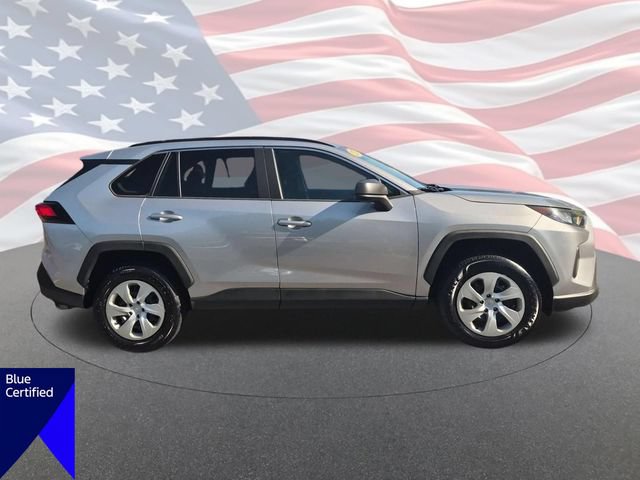 Used 2021 Toyota RAV4 LE FWD image 2