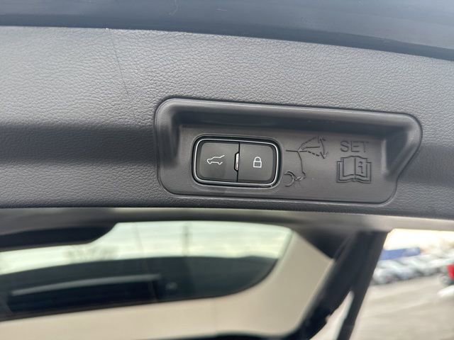 Certified 2025 Ford Explorer Active image 13