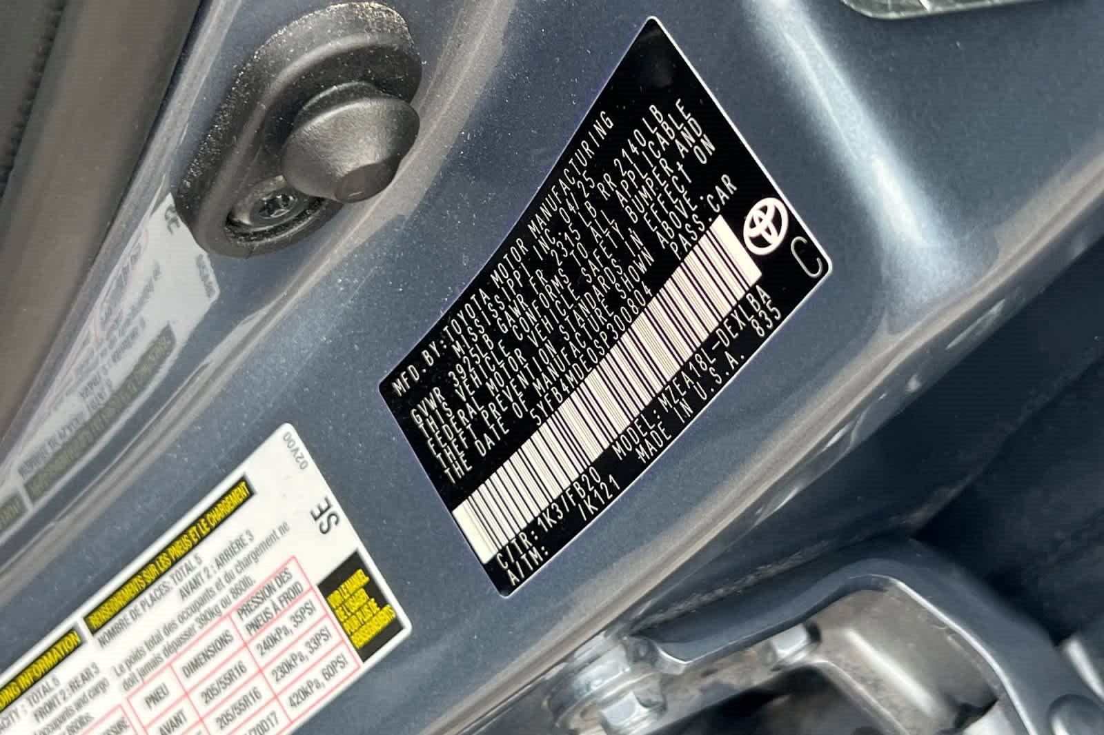 Used 2025 Toyota Corolla LE image 27