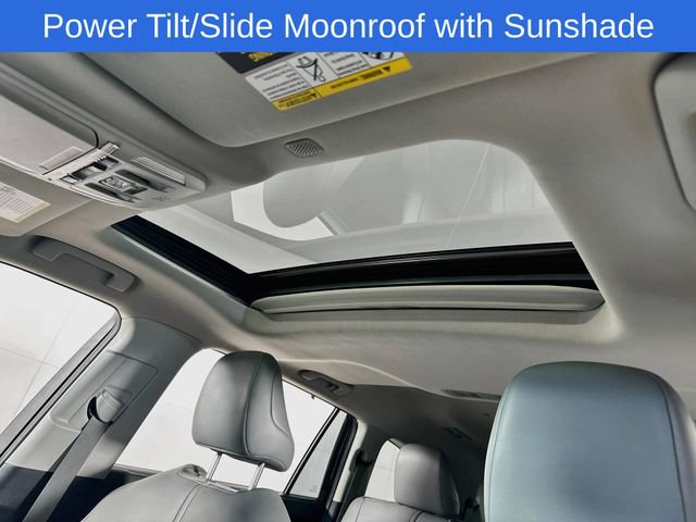 Used 2020 Toyota Highlander XLE AWD/4WD image 5