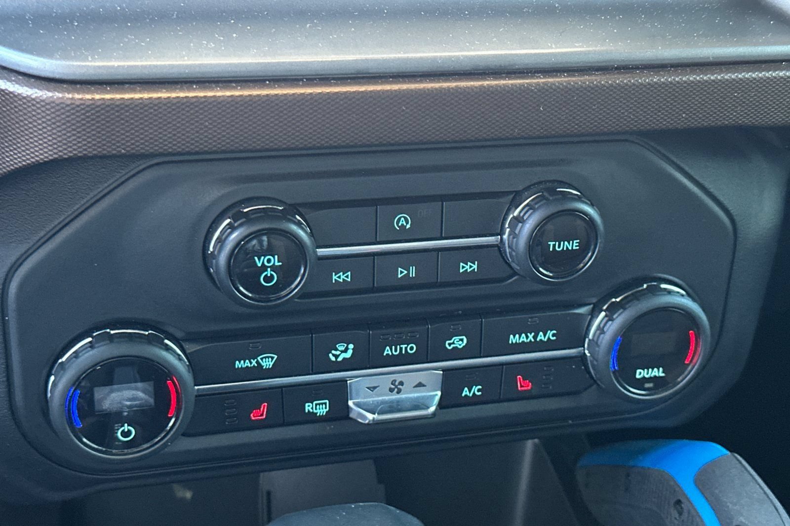 Certified 2021 Ford Bronco Outer Banks AWD/4WD image 21