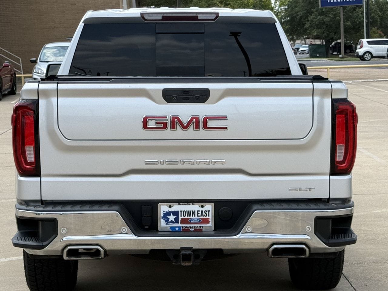 Used 2019 GMC Sierra 1500 SLT w/ SLT Premium Plus Package AWD/4WD image 6