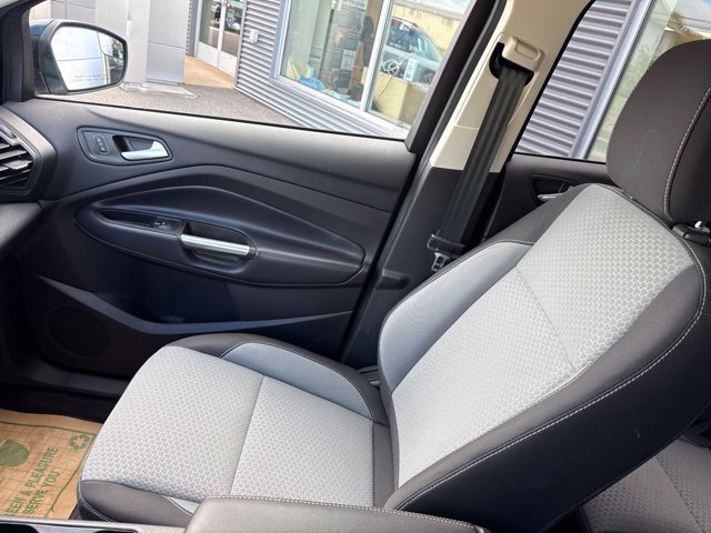 Certified 2018 Ford Escape SE w/ SE Sync 3 Package AWD/4WD image 26